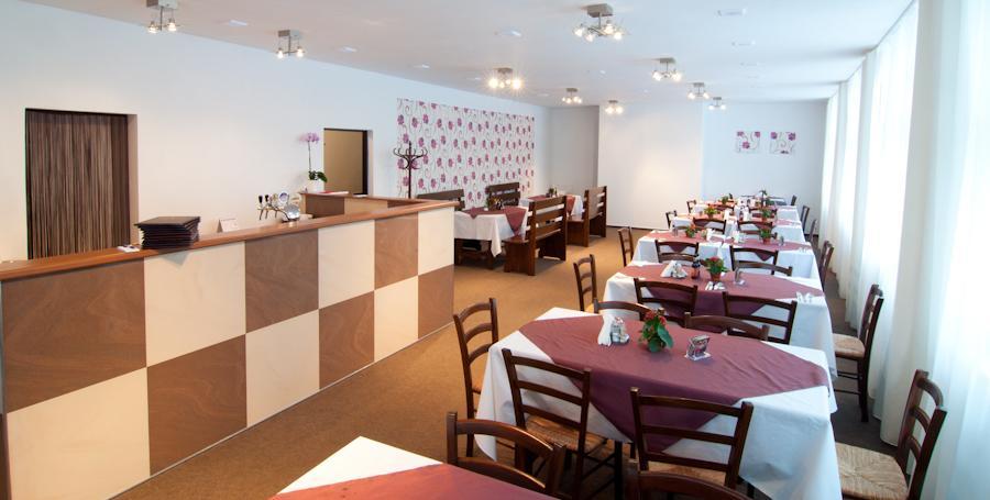 Bike-Hotel Medenec Нове-Место-под-Смркем Экстерьер фото
